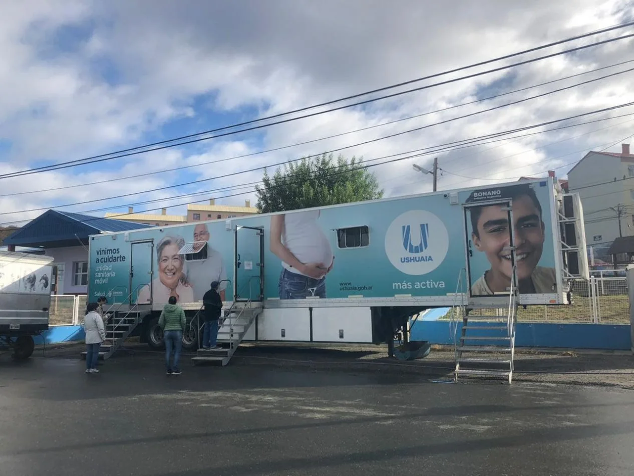 Camión sanitario móvil de la Municipalidad de Ushuaia
