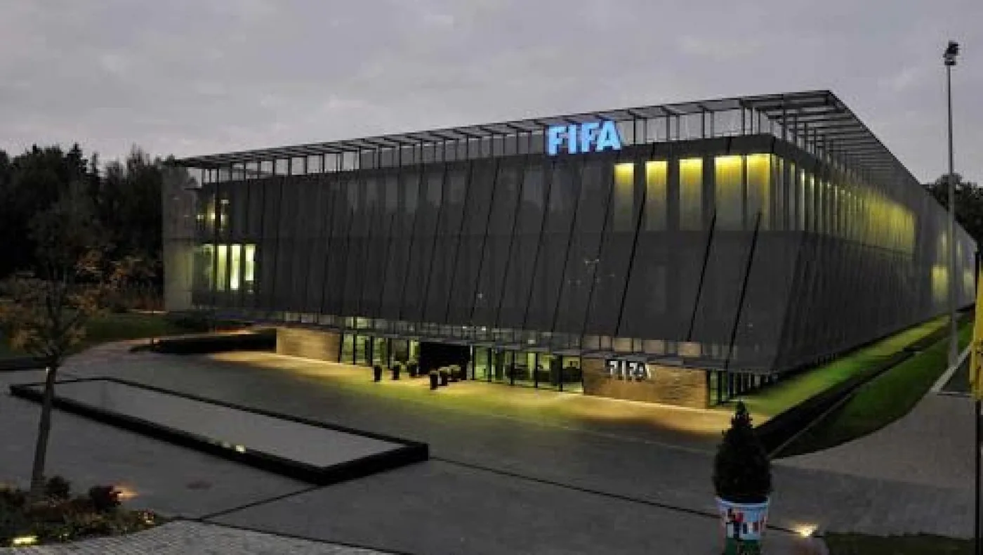El vicepresidente de la FIFA advirtió que los torneos internacionales quedarían postergados hasta 2021