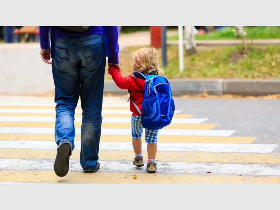 El Gobierno autorizó que los hijos de padres separados puedan cambiar una vez por semana de casa durante la cuarentena