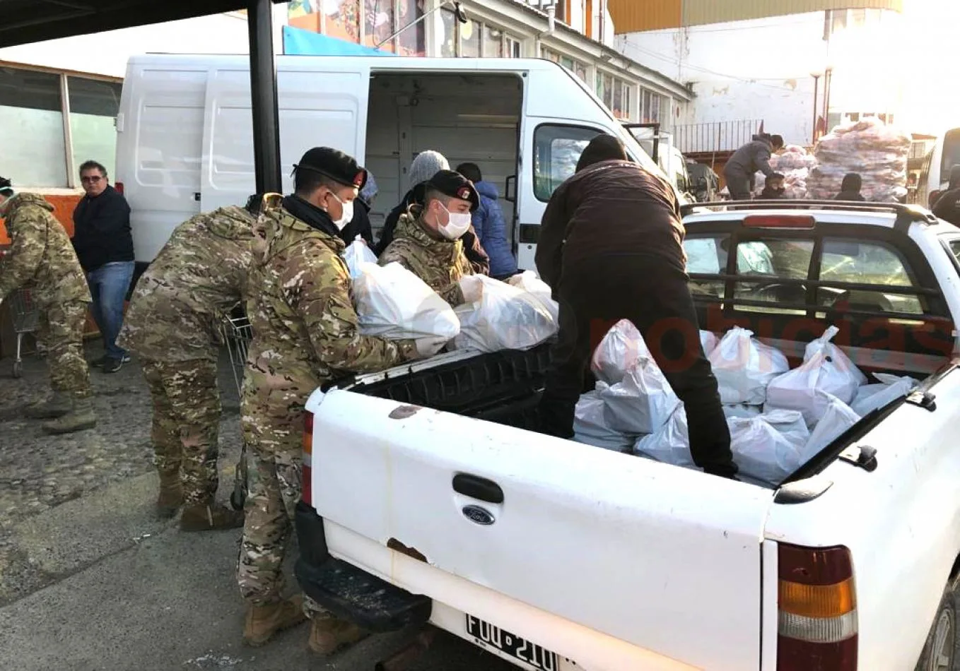 Continúa la entrega de módulos alimentarios municipales