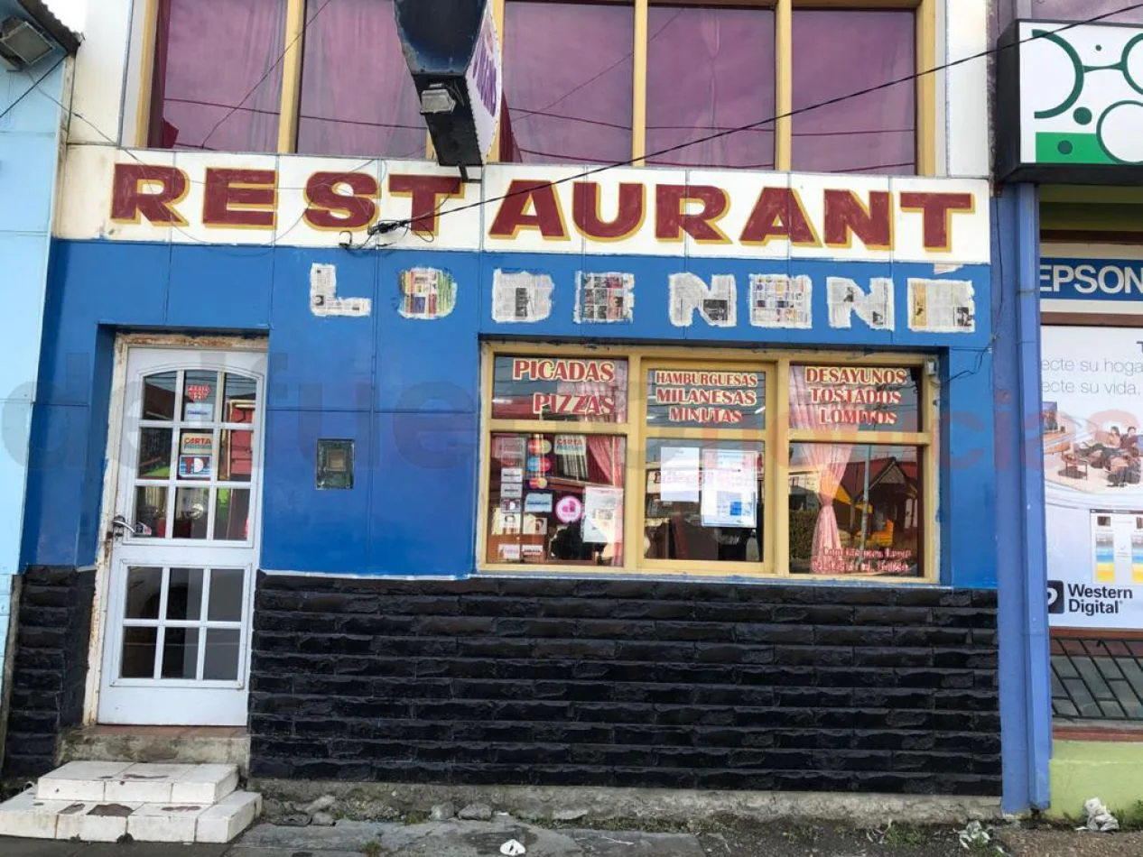 Ladrones ingresaron luego de forzar la puerta de ingreso.