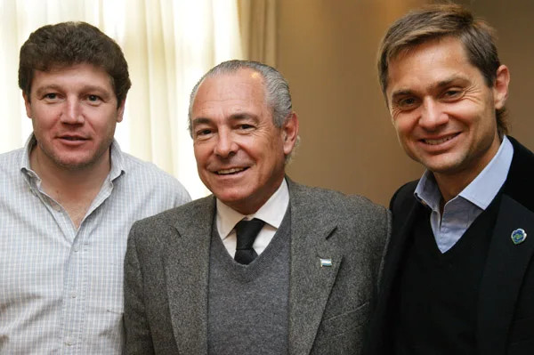 Mario Barletta secundado por Gustavo Melella y Federico Sciurano.