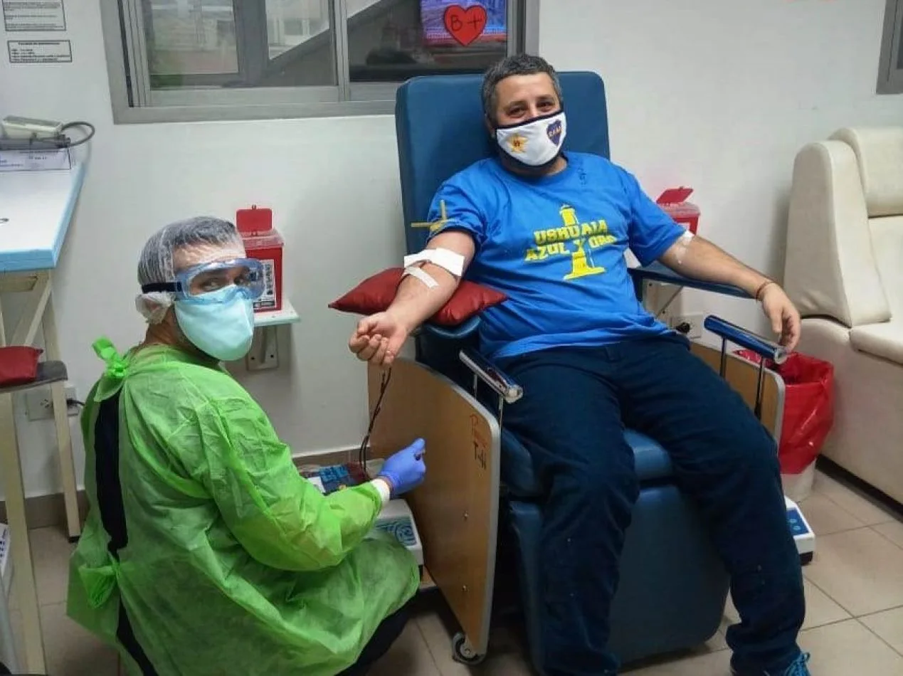 Socios de Boca colaboran con la donación de sangre 