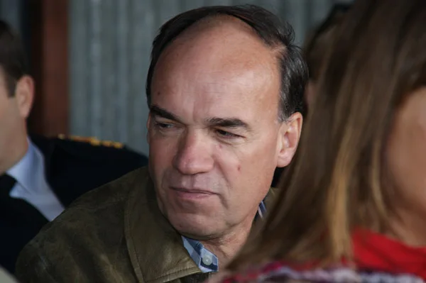 Blanco reclama que la solución llegue a través del diálogo político.