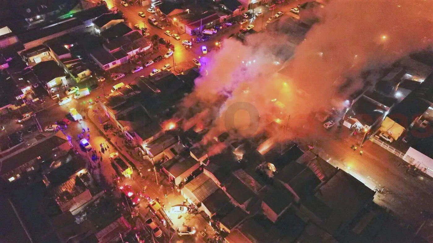 Imagen aérea del incendio. (Foto: Gentileza: Mighen Guzmán - 19640noticias)