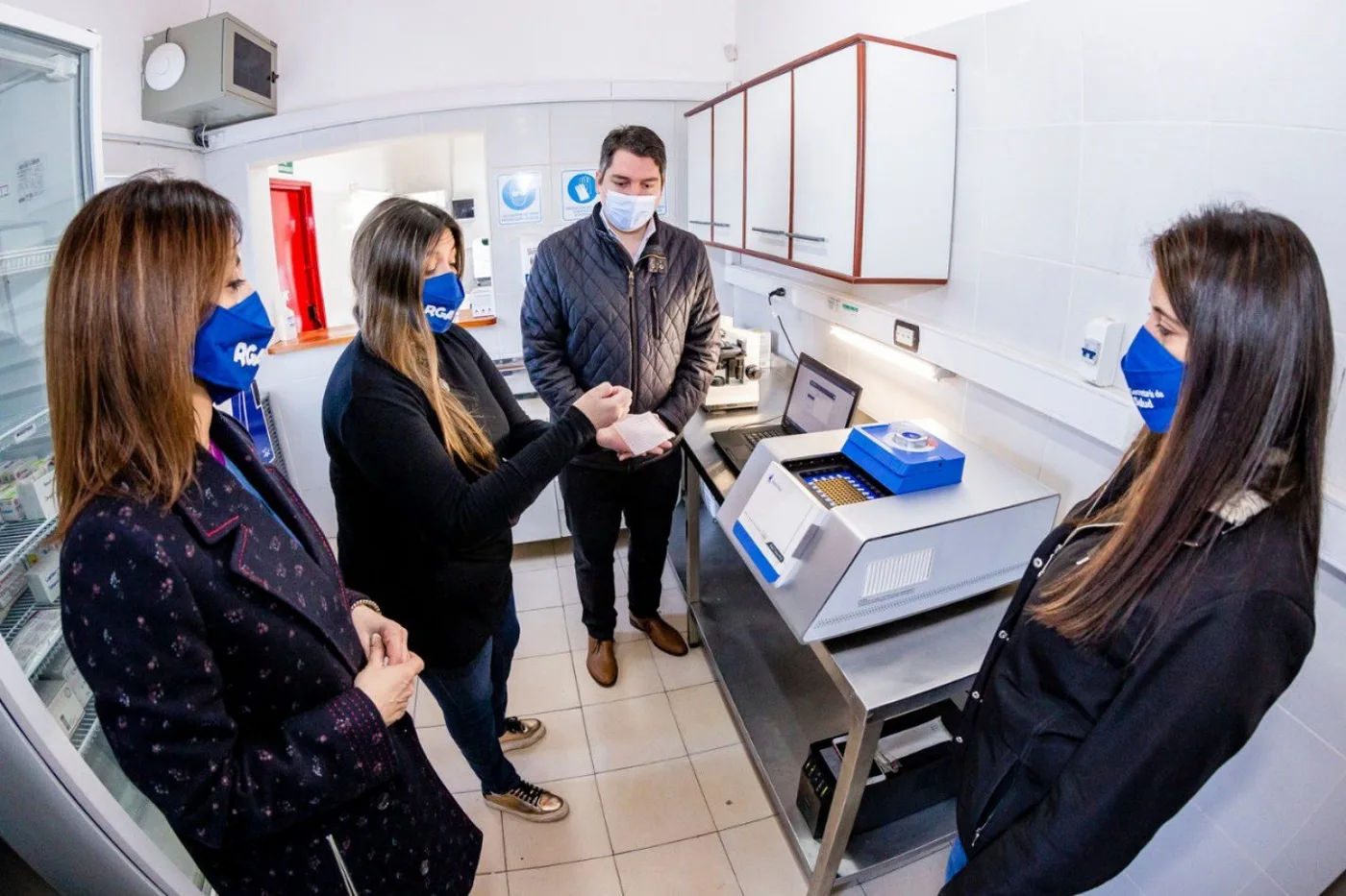 El Intendente de Río Grande supervisó los trabajos finales del Laboratorio de Análisis Clínicos y Biología Molecular.