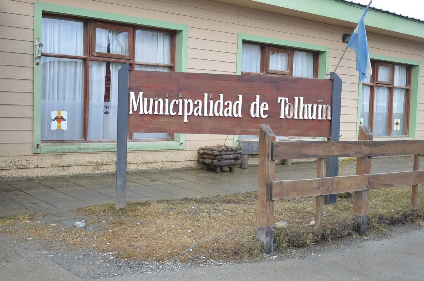El intendente mantuvo un encuentro con los vecinos por el presunto violador alojado en Tolhuin.
