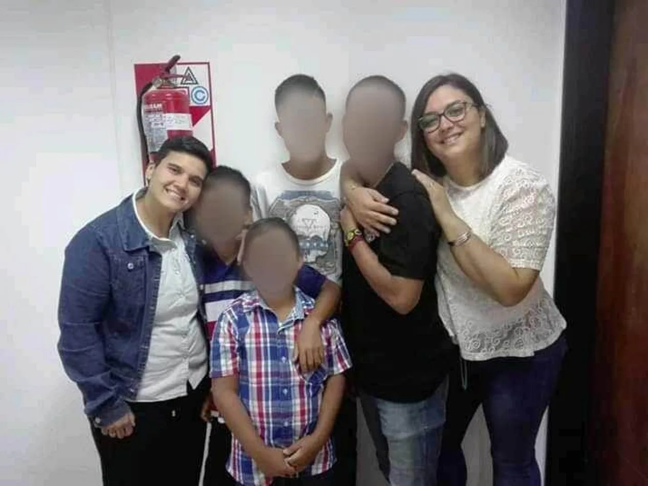 Cecilia, Marisela, Alexis, Gastón, Joaquín y Eli. Gentileza: la familia.