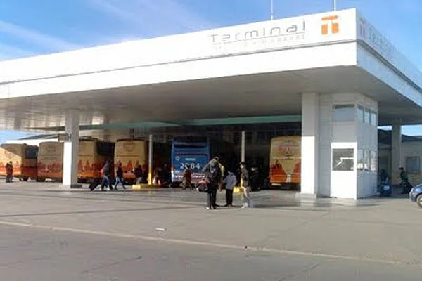 La terminal de omnibus, en el ojo de la tormenta.