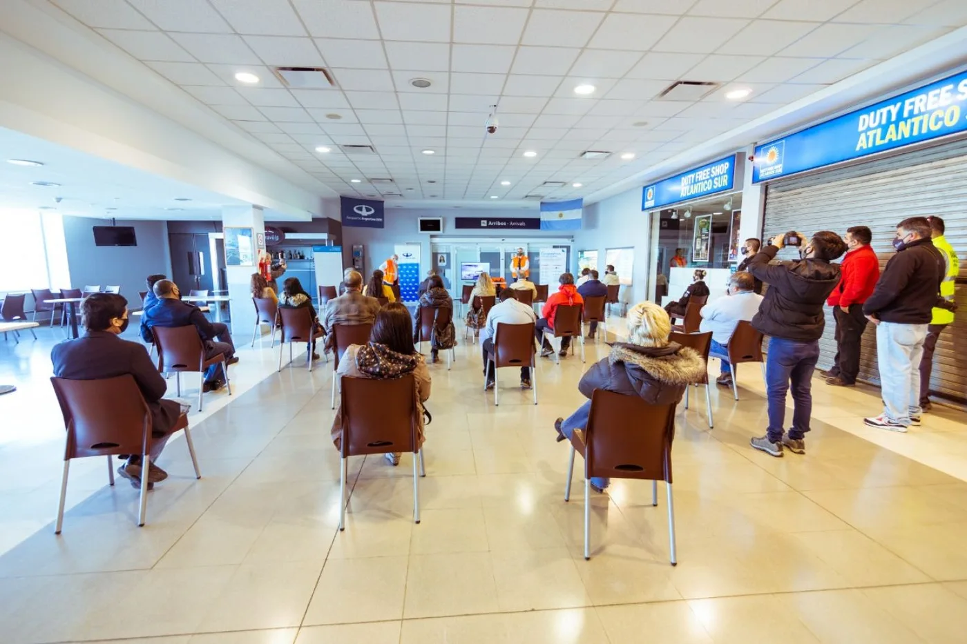 Funcionarios provinciales participaron de la presentación de los protocolos del Aeropuerto de Río Grande