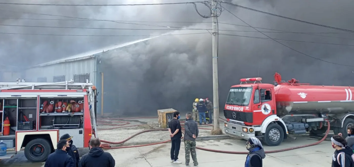 Incendio en Río Grande