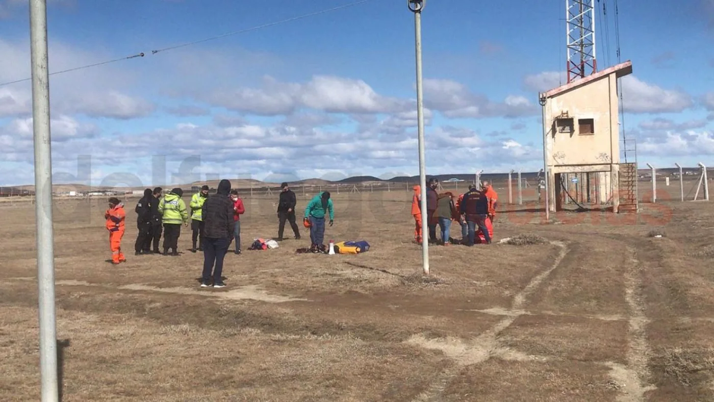 Se subió a la antena de Radio Nacional y amenazó con suicidarse.