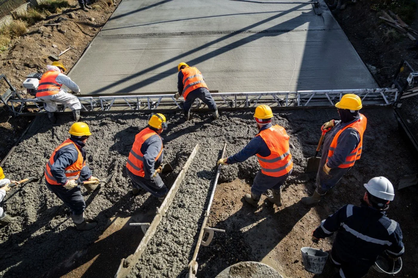El Plan de remediación, saneamiento y bacheo llegará a todos los sectores de la ciudad