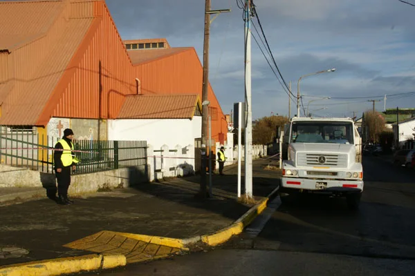 El viernes se procedió a cortar el perímetro por las emanaciones.