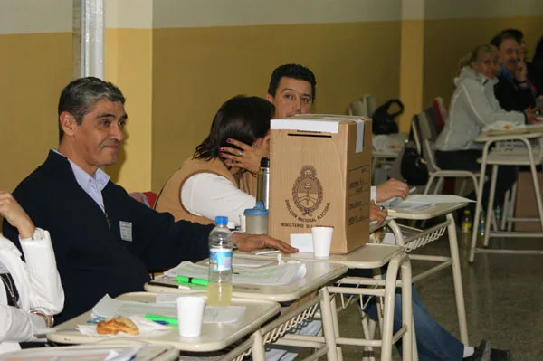 La veda previa a las elecciones ya rige en toda la provincia.