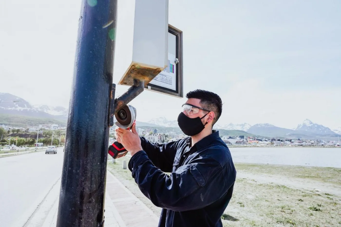 Continúa la actualización y ampliación de la red de semáforos en Ushuaia