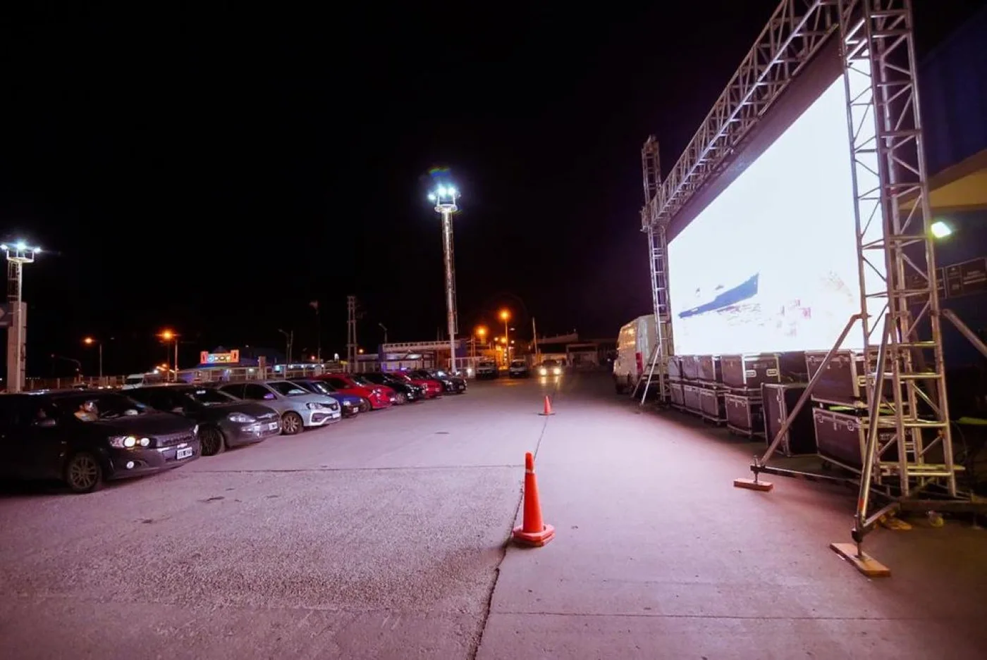 Más de 700 personas disfrutaron las dos funciones de Autocine en Río Grande