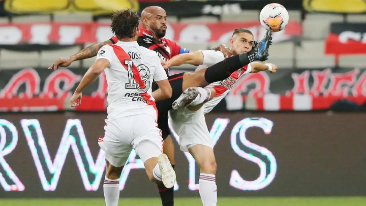 Gran nivel de Thiago Heleno en la defensa del conjunto brasileño.