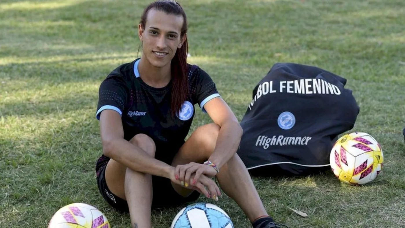 La futbolista trans Mara Gómez fue habilitada por la AFA para jugar en Primera División