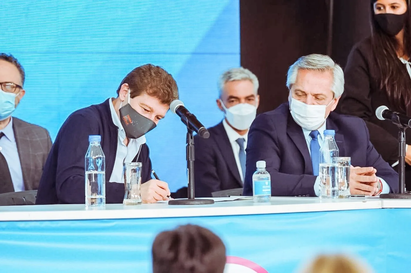 Presidente Alberto Fernández a la ciudad de Río Grande, junto al gobernador Gustavo Melella.