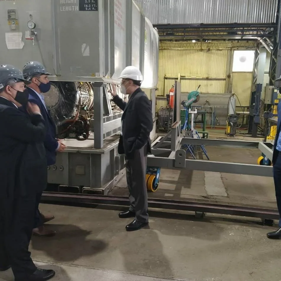 Secretario de Energía de Nación, Darío Martinez, recorrió la usina de la Coop. Eléctrica de Río Grande.