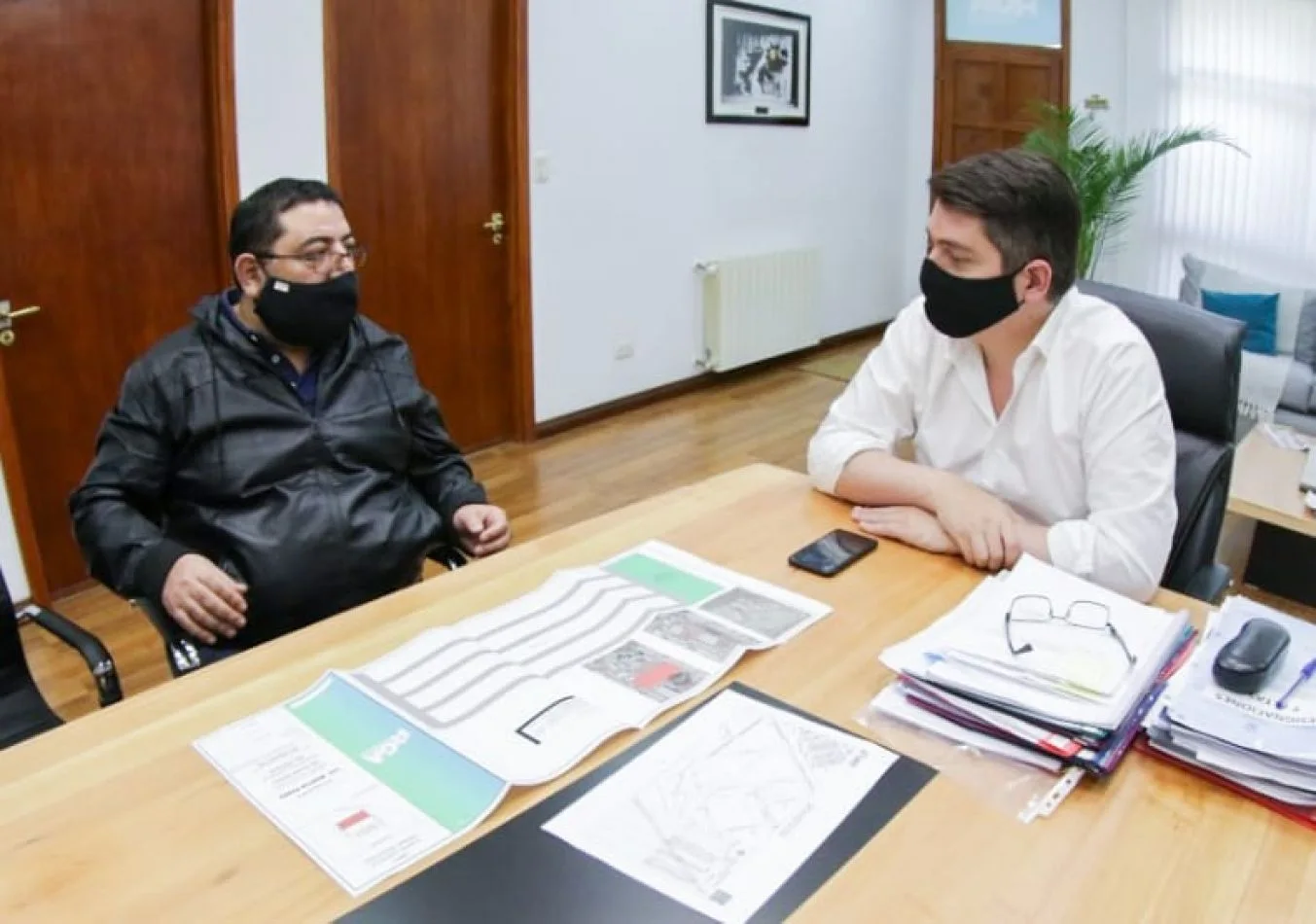 Perez presentó el nodo logístico a autoridades del Sindicato de Camioneros