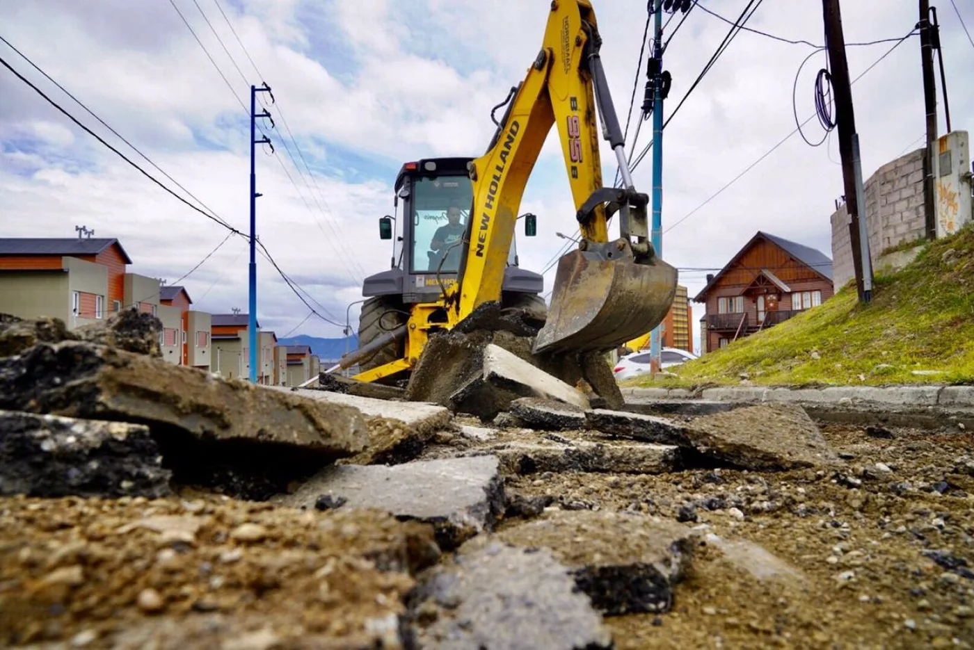 Comenzó la demolición de la calle Formosa para su reconstrucción con hormigón