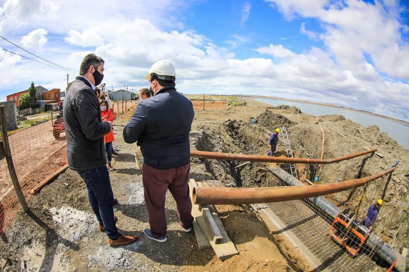 Intendente de la ciudad de Río Grande, Martín Perez, visitó la obra de la estación de rebombeo para margen sur.