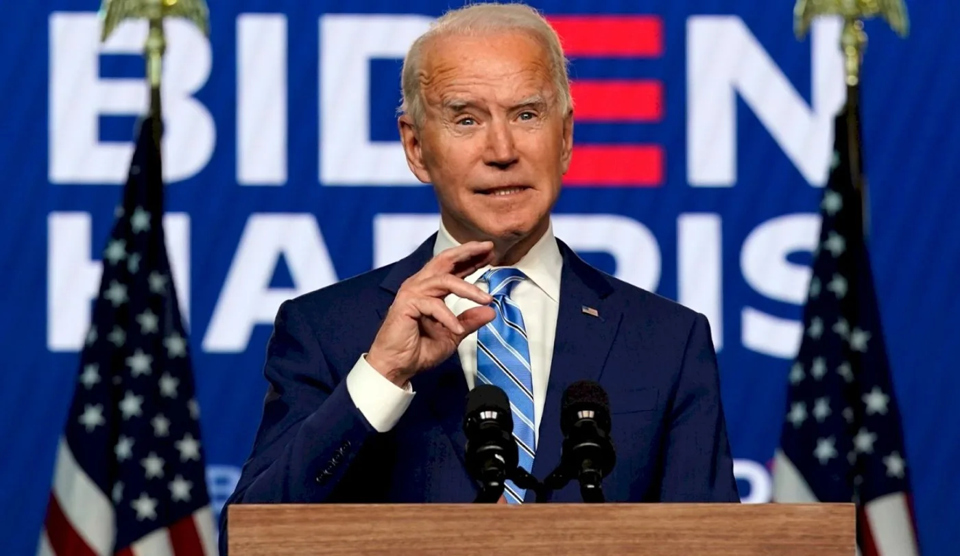 Joe Biden asumió en la Casa Blanca y Donald Trump se despidió al grito de “vamos a volver”.