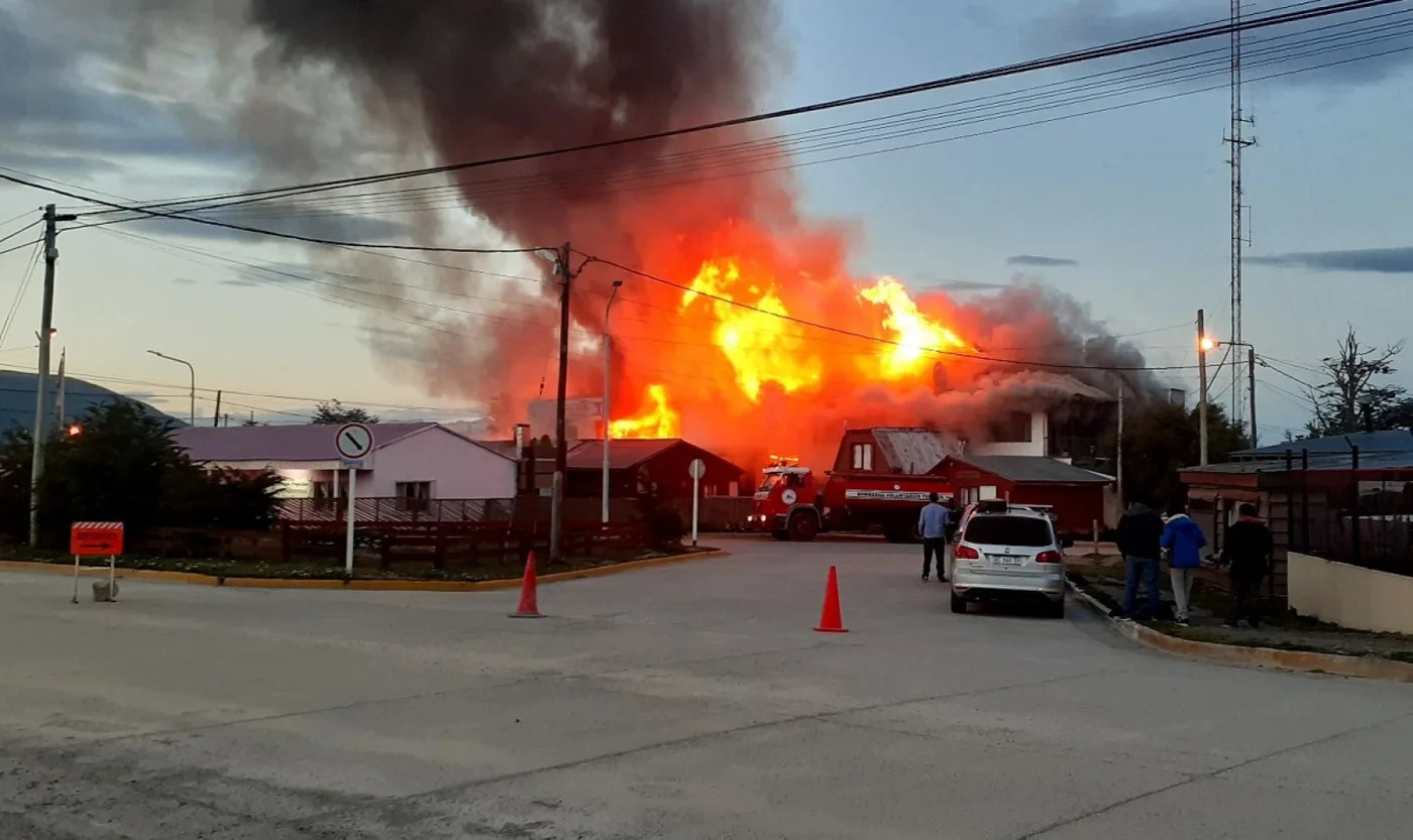 La imagen muestra la magnitud del incendio.