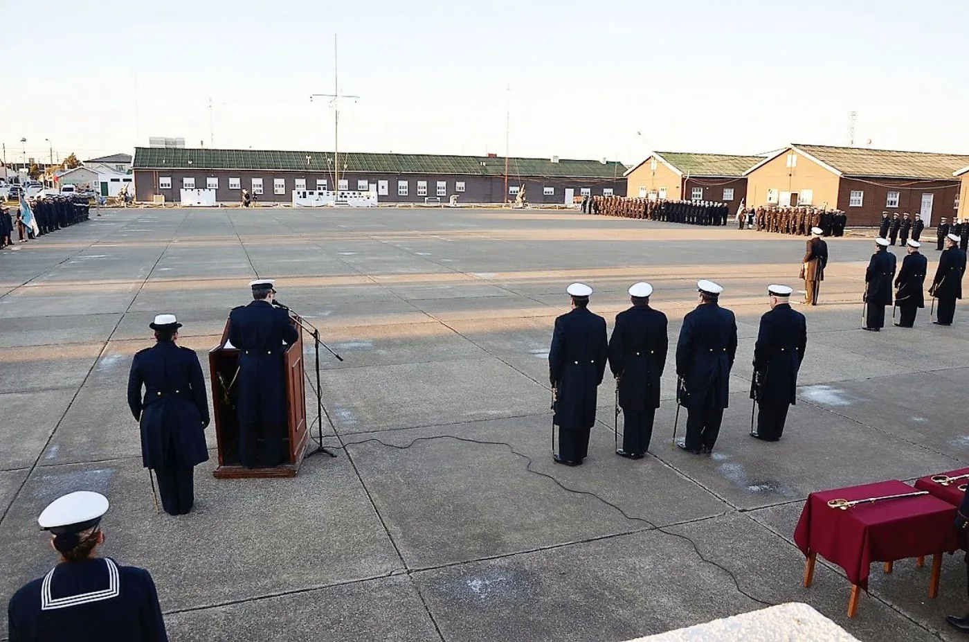 Las ceremonias serán encabezadas por el el comandante de la Infantería de Marina Contraalmirante I.M. Guillermo Pablo Ríos, acompañado por el gobernad