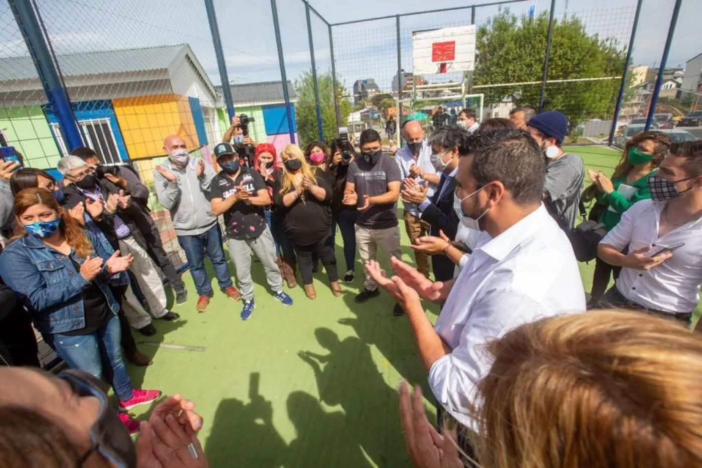 Jorge González, del barrio El Cañadón aseguró que “es una alegría inmensa haber firmado este convenio.