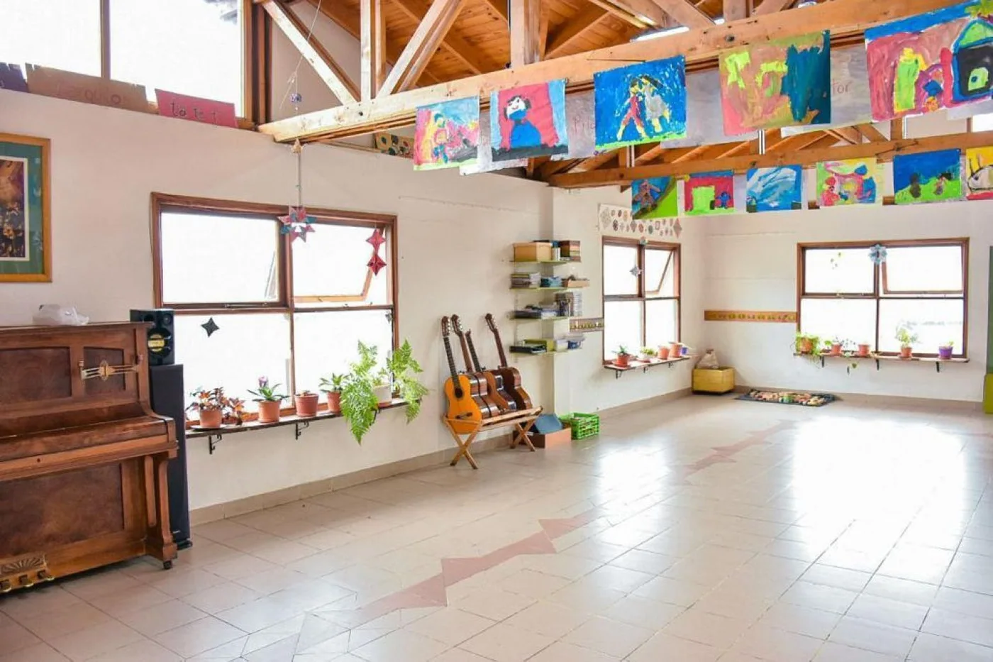 Escuelas experimentales comienzan las clases presenciales este lunes