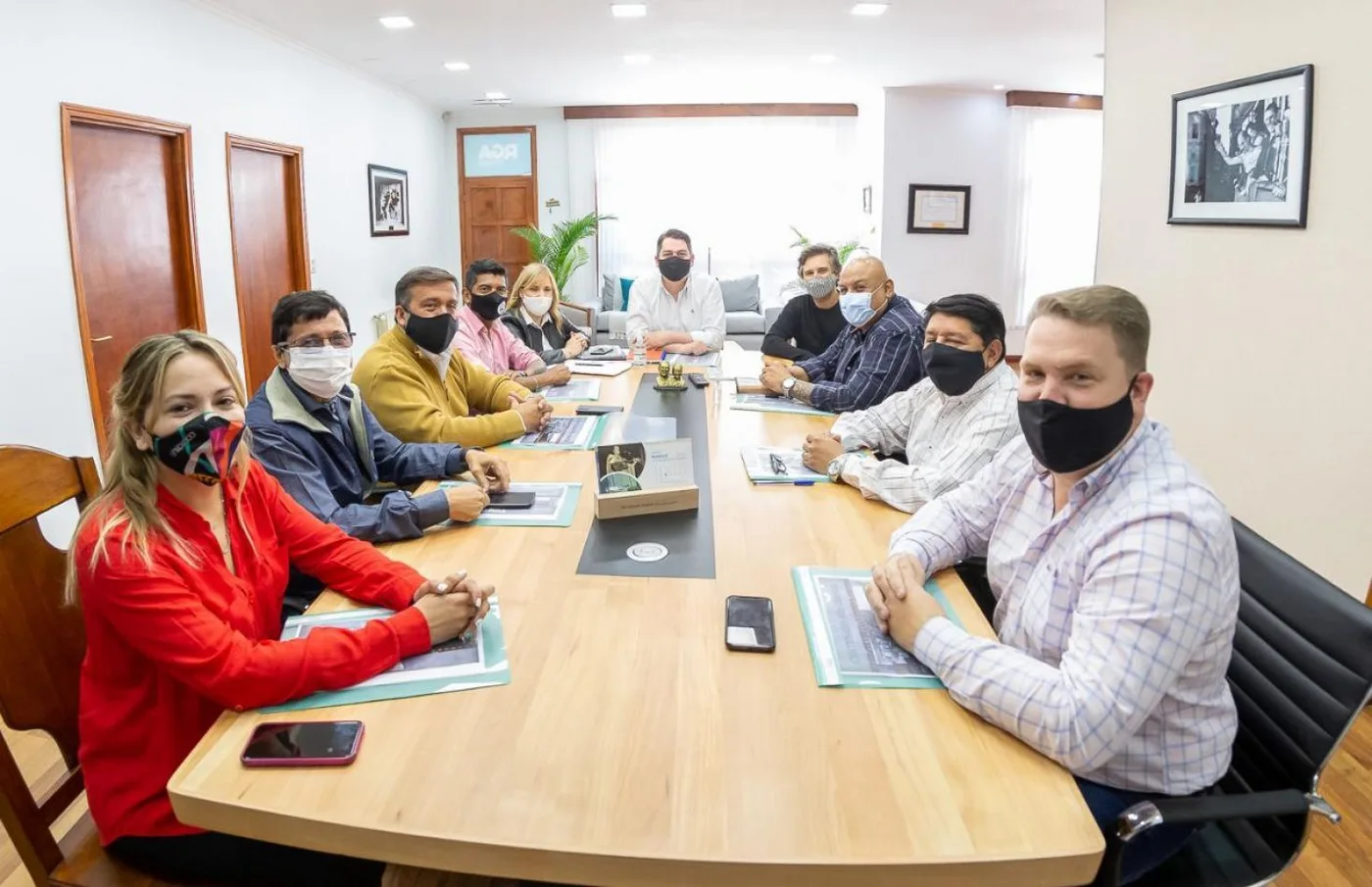 La reunión se llevó adelante en la intendencia de Río Grande.