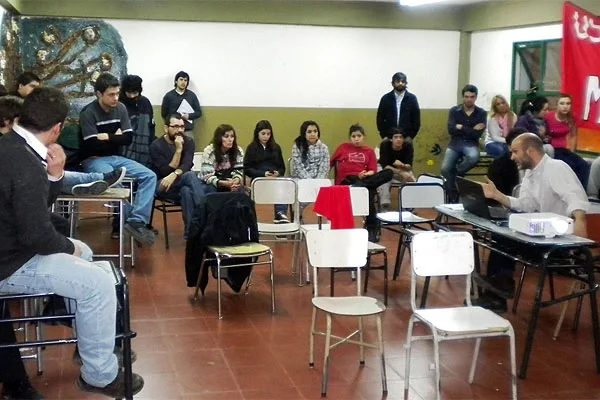 Solvio Bocchicchio presidió la reunión realizada en el Colegio Polivalente de Artes.