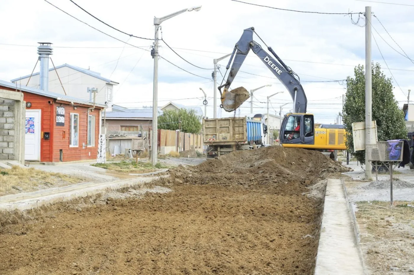 Continúan las obras viales en Chacra XI