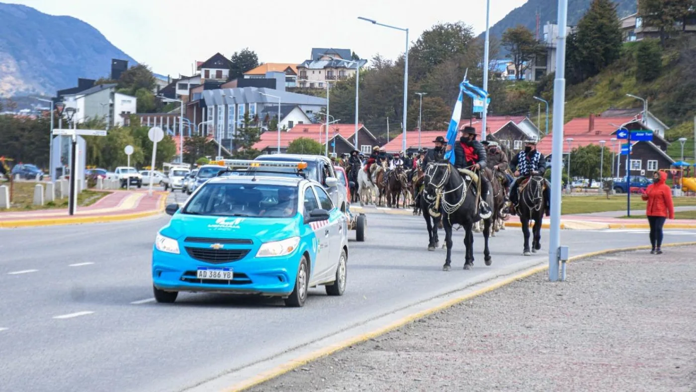 Se realizó un paseo criollo por el "Día del Caballo Fueguino"
