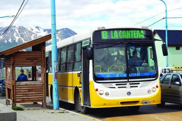 Autobuses Santa Fe brinda el servicio de transporte de pasajeros en Ushuaia.