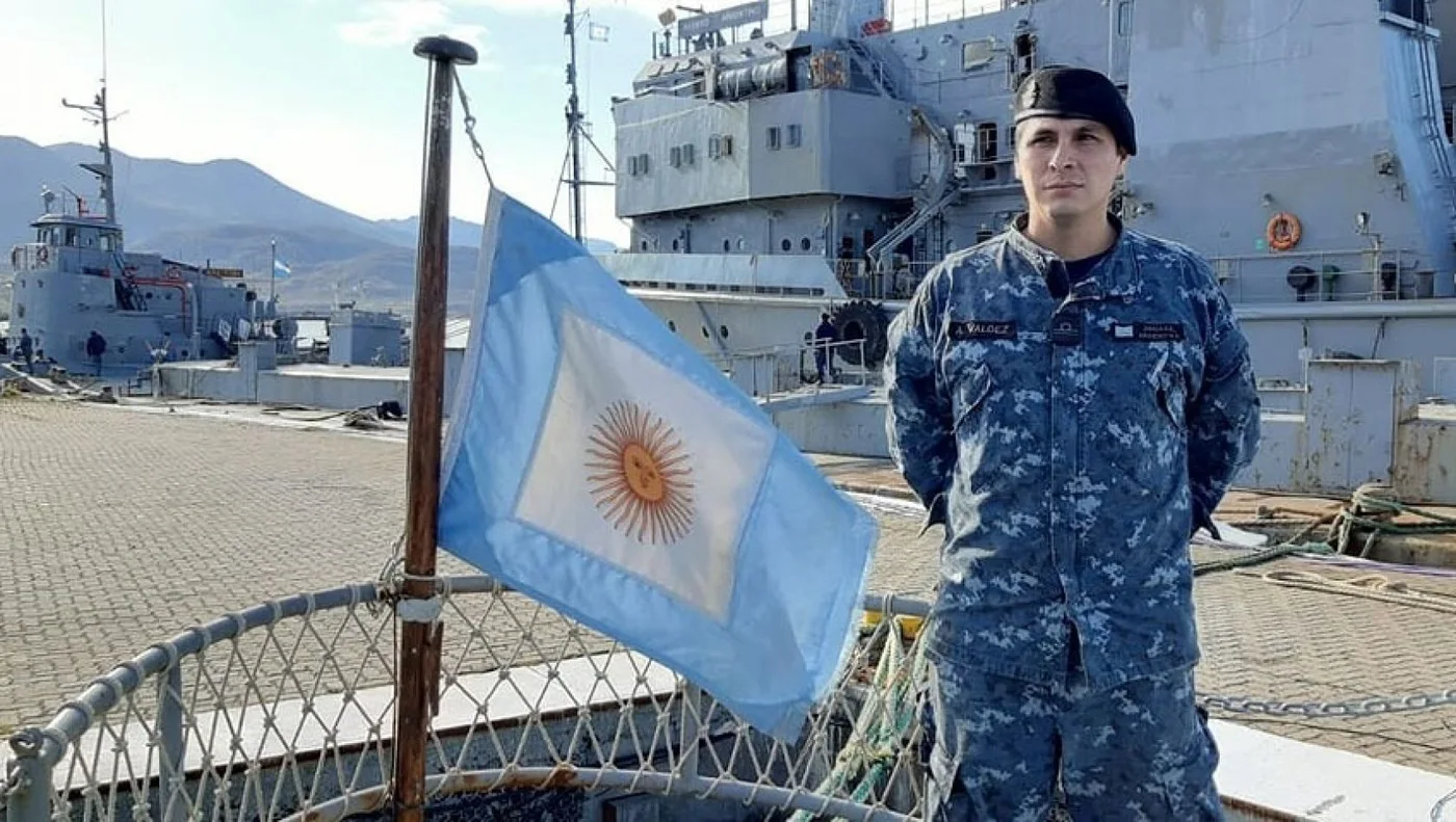 El joven marino mendocino se encuentra a bordo de la lancha rápida ARA “Indómita” con roles vinculados a la preparación de actividades operativas.