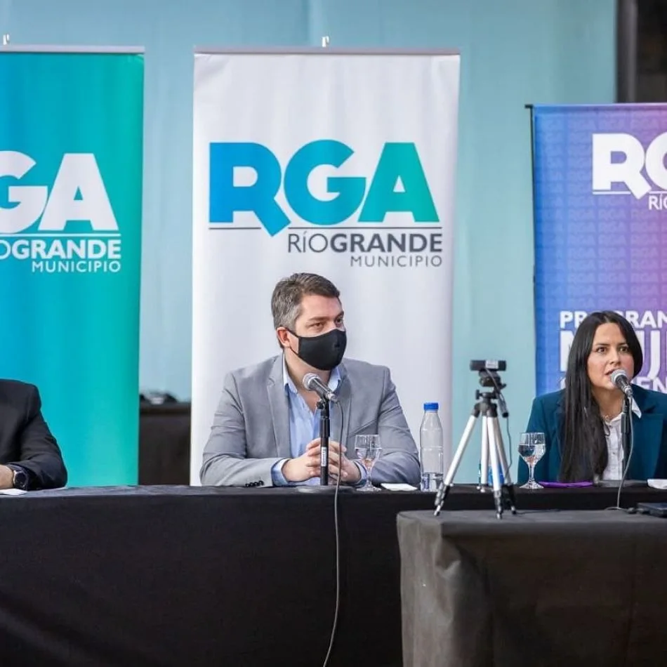 Más de 40 emprendimientos locales recibieron maquinaria y herramientas para potenciar su trabajo