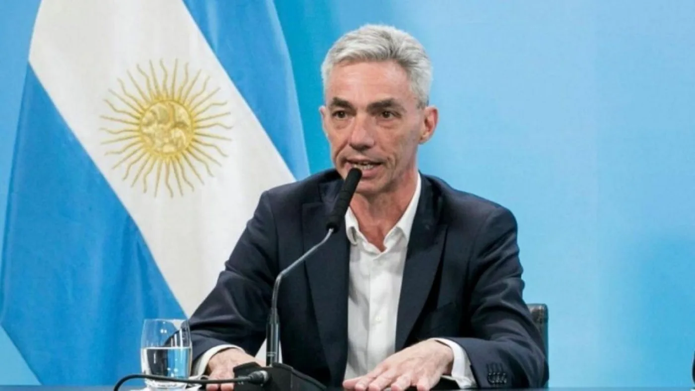 Mario Meoni, ministro de Transporte de Nación.