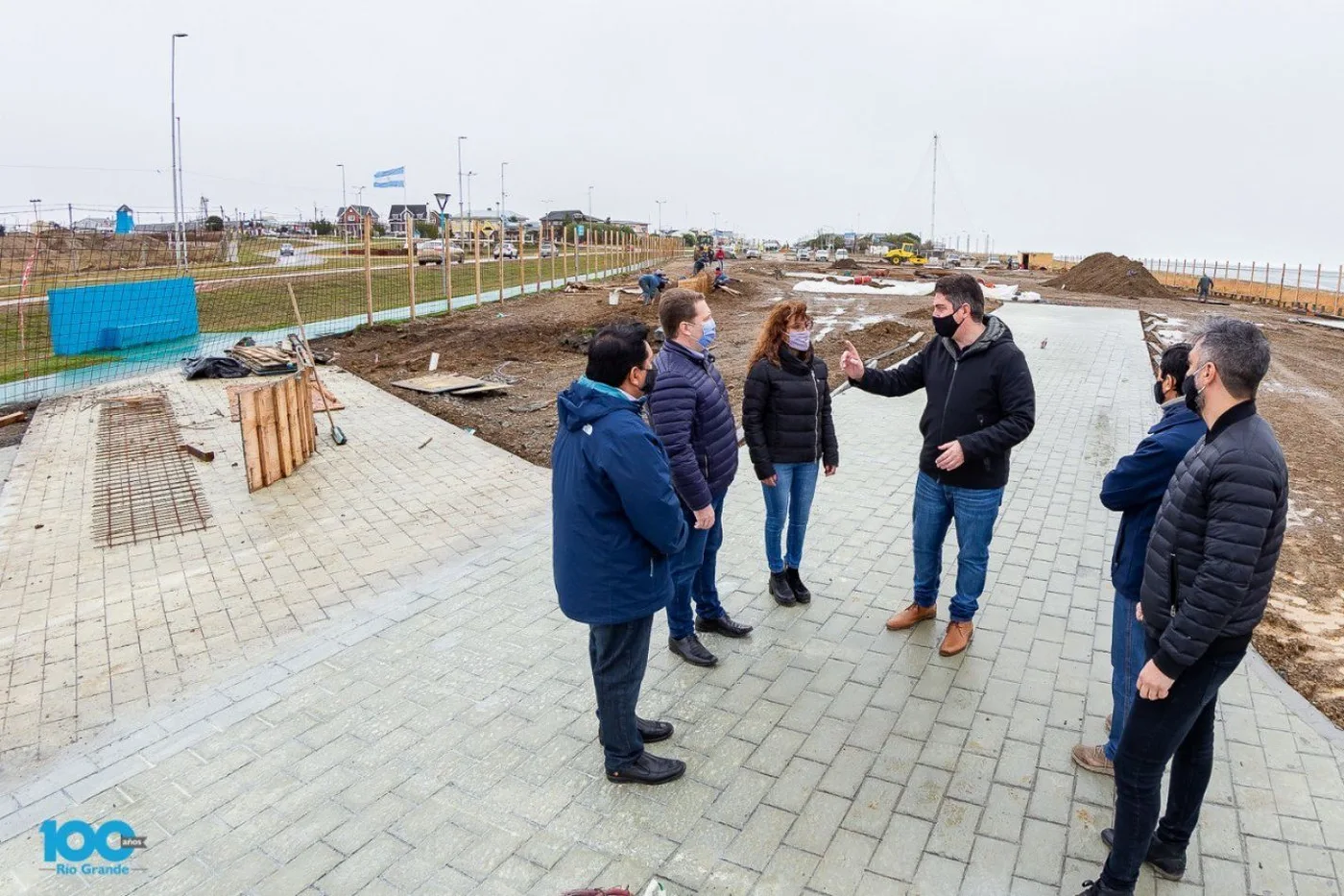 Funcionarios municipales recorrieron la obra “Parque de los Cien Años”