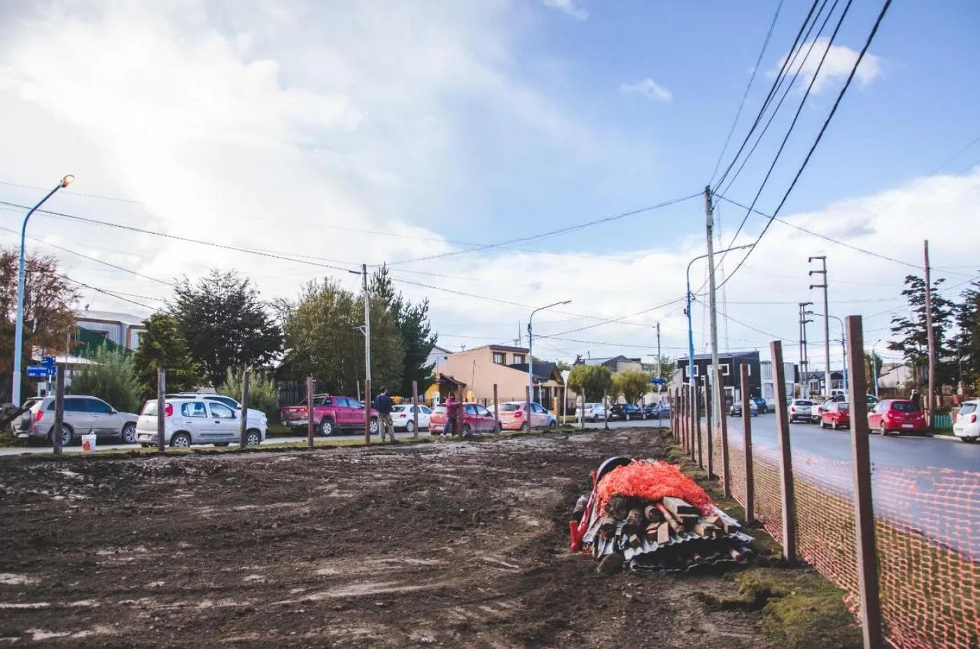 Avanza la refacción de la plaza del barrio San Salvador