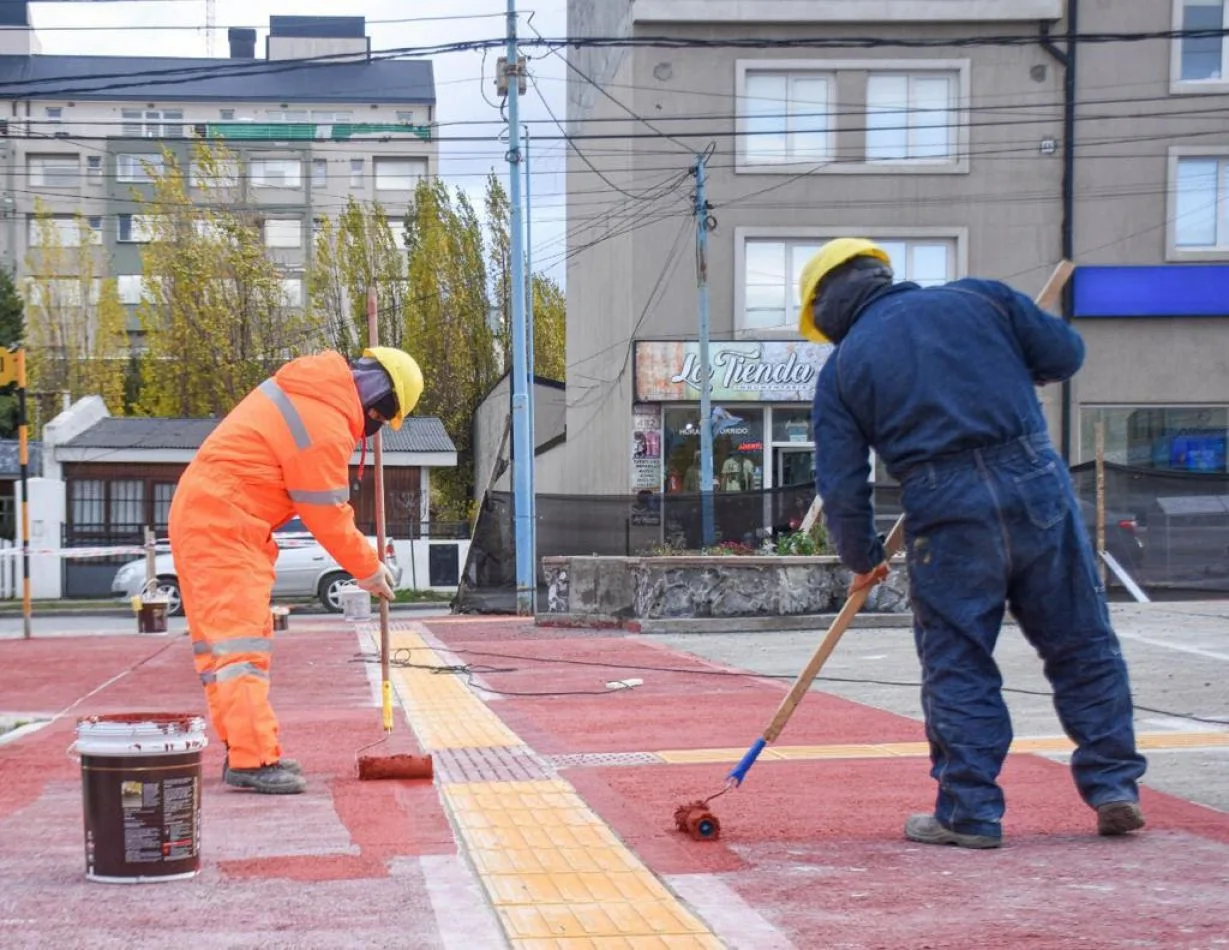 Avanza la remodelación integral de la Plaza de los Bomberos