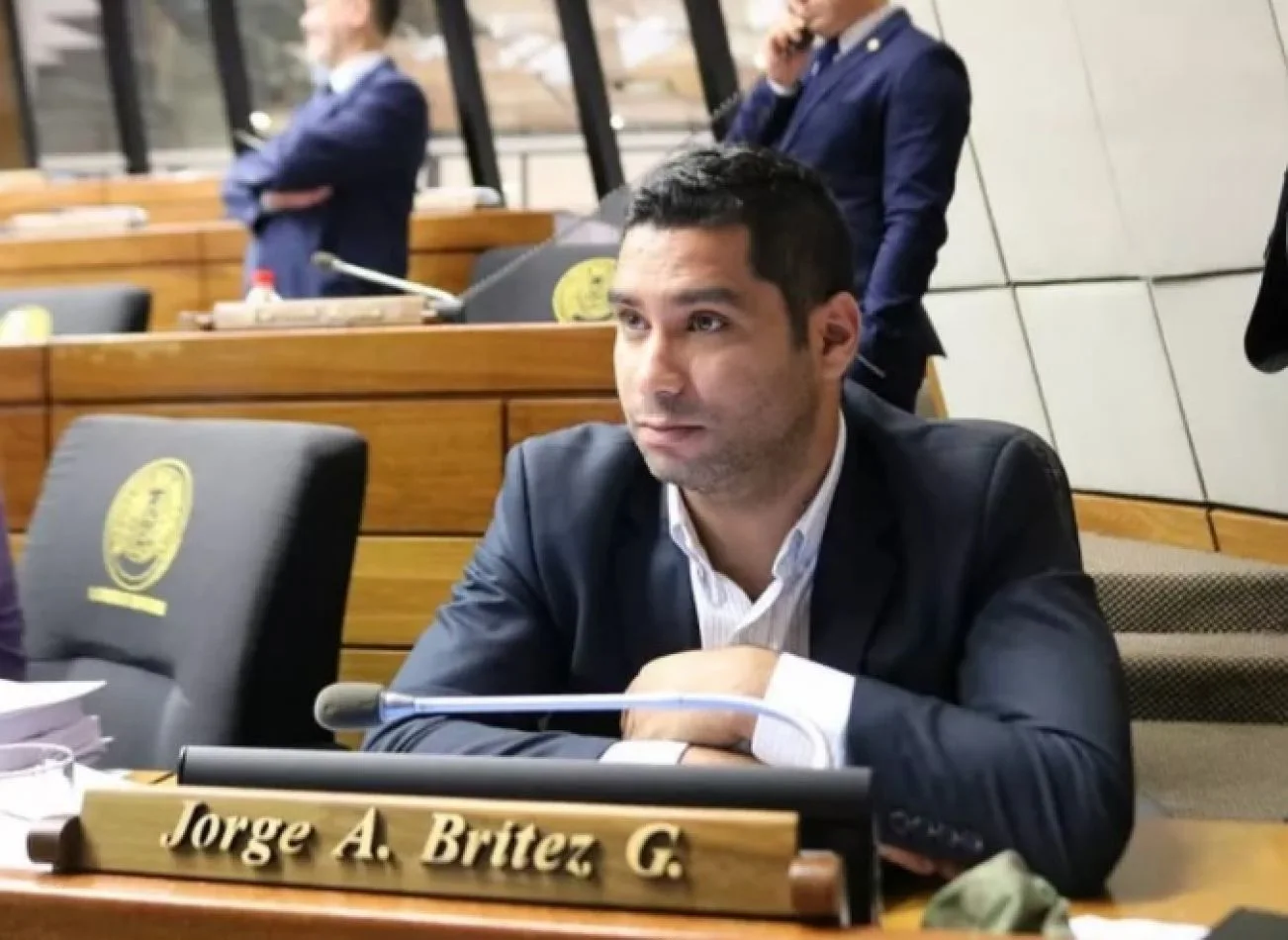 El diputado paraguayo, Jorge Brítez González manifestó una insólita idea acerca de los robos.