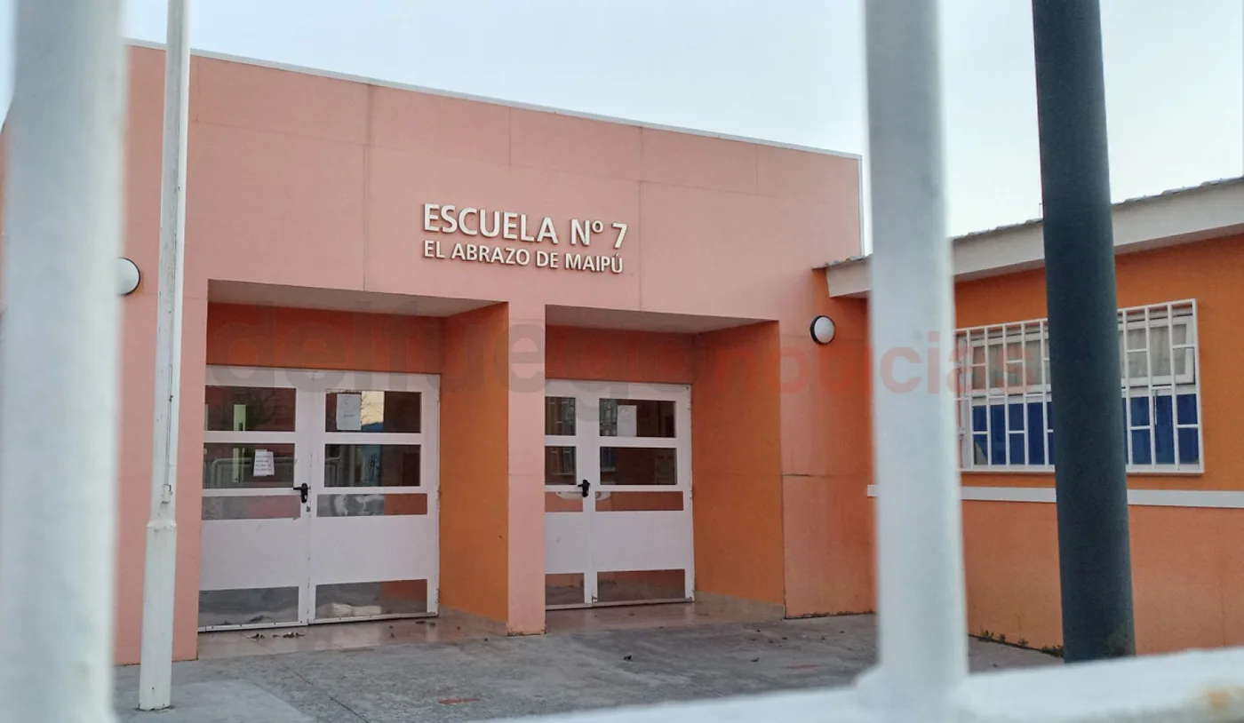 La Escuela N°7 "El Abrazo de Maipú” cumplió 48 años en medio de la pandemia.
