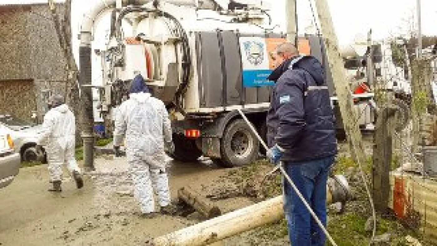 La DPOSS reforzó el mantenimiento de los sistemas cloacales de zonas altas previo a las primeras nevadas