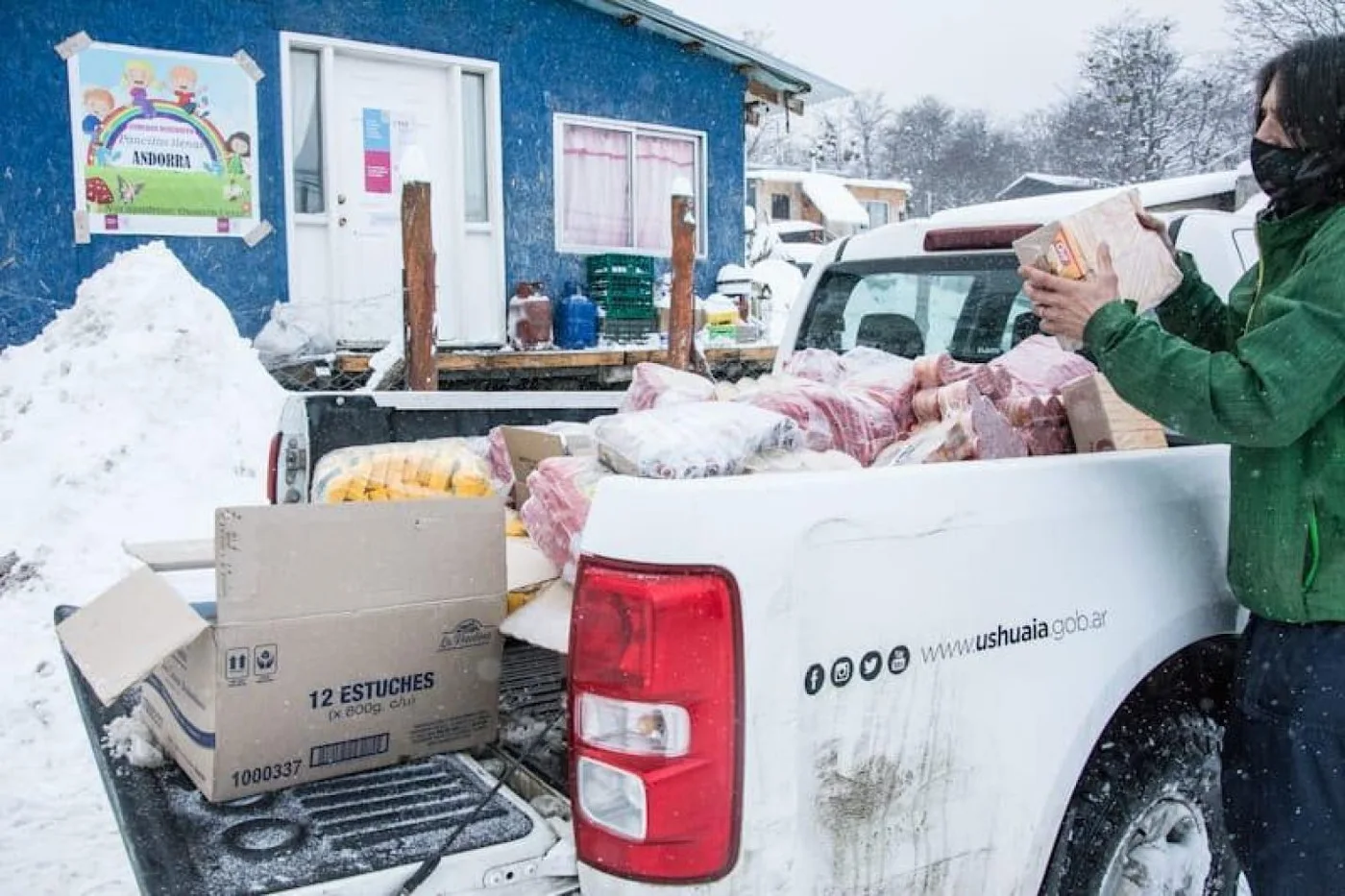 Municipio de Ushuaia reforzó con alimentos secos a comedores y copas de leche