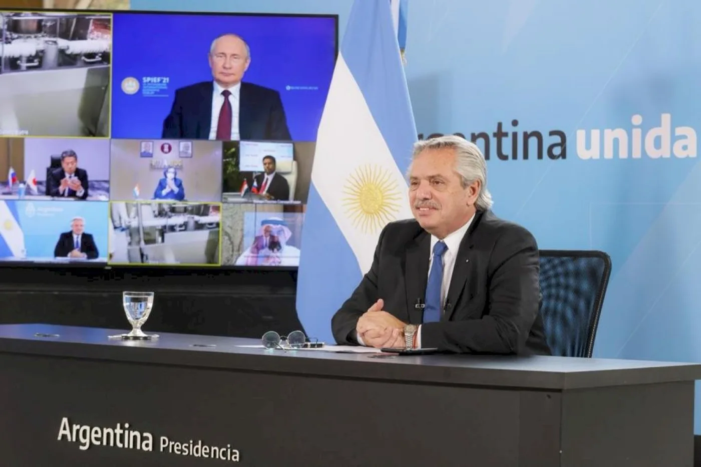 Alberto Fernández y Vladimir Putin anunciaron la producción de la vacuna Sputnik V en Argentina