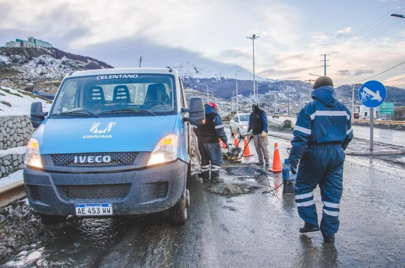 Cuadrillas municipales hicieron reparaciones en la rotonda de Andorra